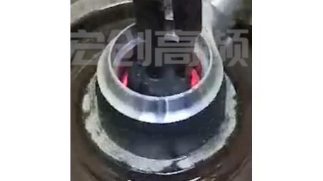 浅析连杆螺栓的高频炉热处理工艺过程